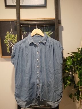 Women's LOFT Denim Button Down Shirt